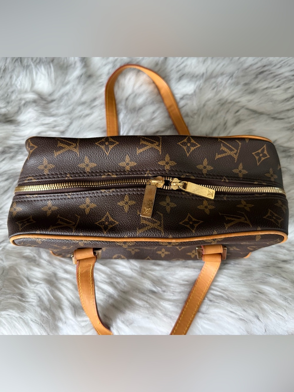 VINTAGE FASHION BAG